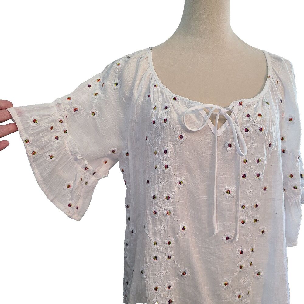 Parallel Skies Womens XL White Embroidered Flutter Sleeve Floral Top Cottagecore